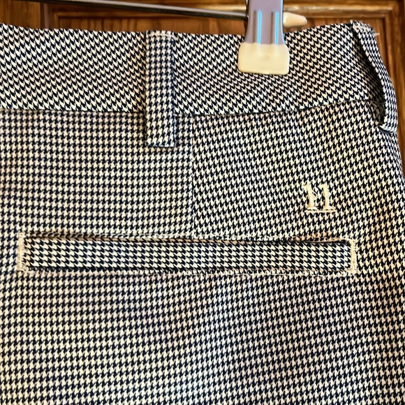 Walter Hagen Mens 10” golf shorts. 30” W - Picture 3 of 5